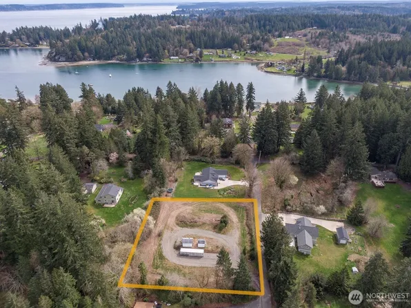 17227 4th Avenue NW, Lakebay, WA 98349