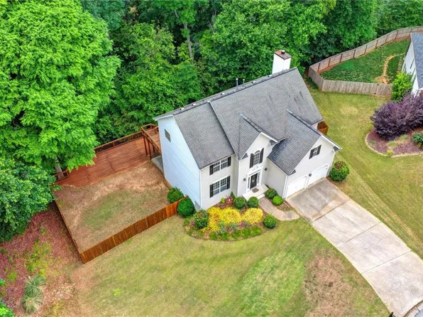 2172 Woodbriar Dr, Buford, GA 30518