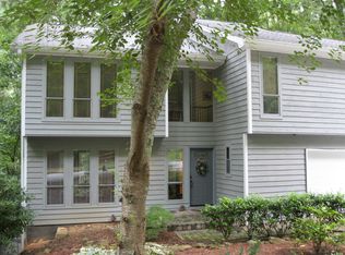 9600 Hillside Dr, Roswell, GA 30076