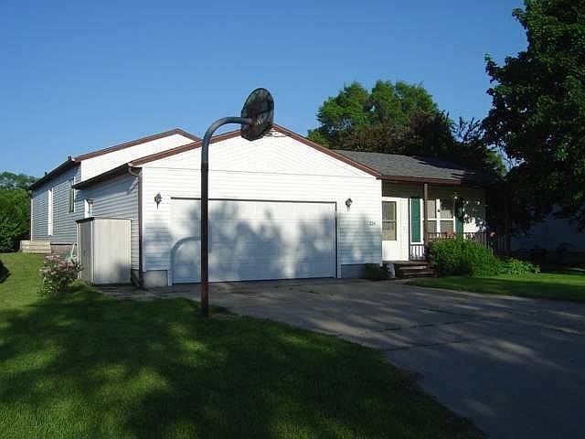 1st image of 134 Heather Ave