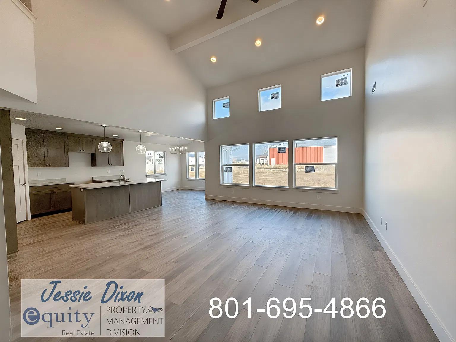 5 bed, 2.5 bath, 2200 sqft, $2,850 — Photo 4