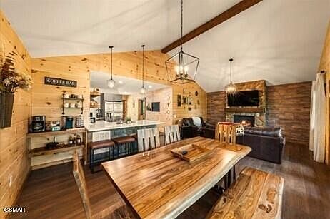 5th image of 344 Silverbell Hgts Ln
