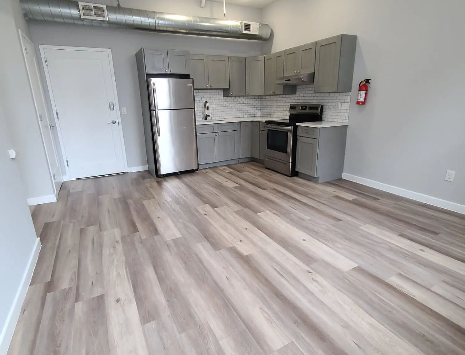 1 bed, $1,718 — Photo 2
