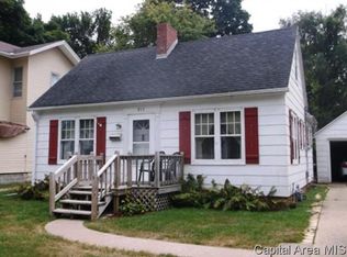 811 E 3rd Ave, Monmouth, IL 61462