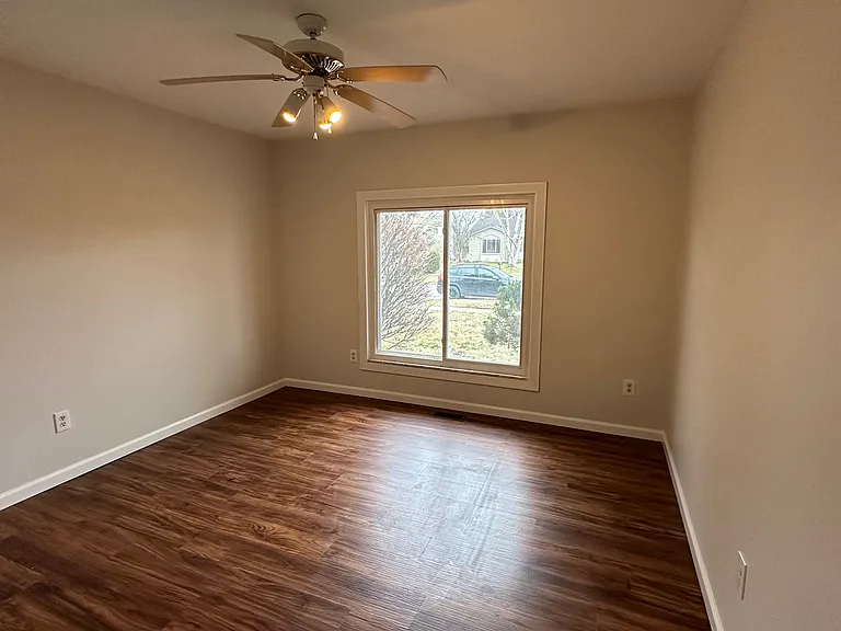 39327 Timberlane Dr — Photo 10