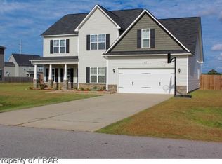 613 Pecan Grove Loop, Hope Mills, NC 28348