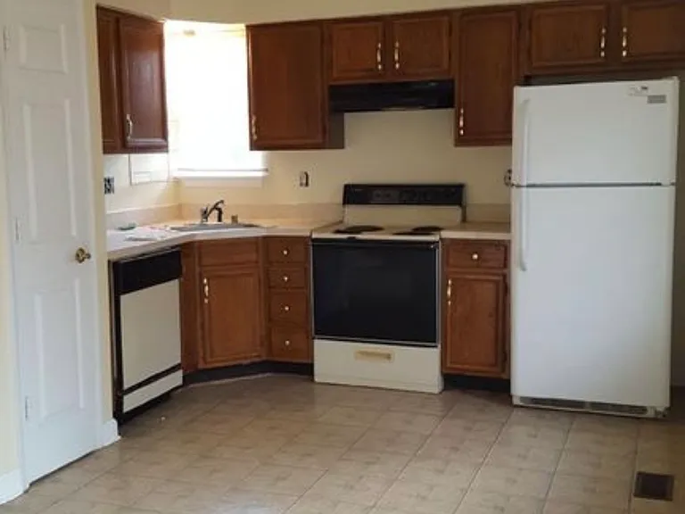 5616 Rockledge Ct — Photo 4