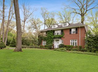 85 Rensselaer Rd, Essex Fells, NJ 07021