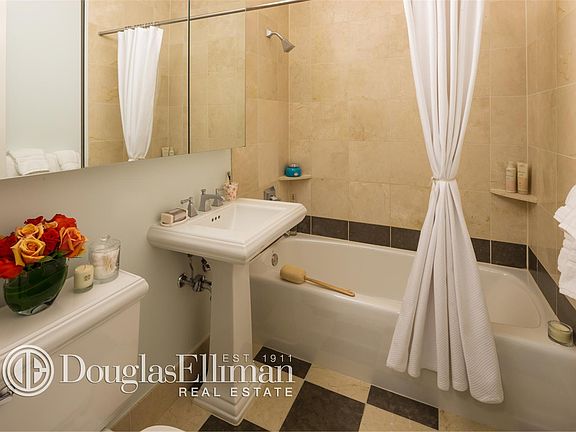 5th image of 211 N End Ave APT 11E