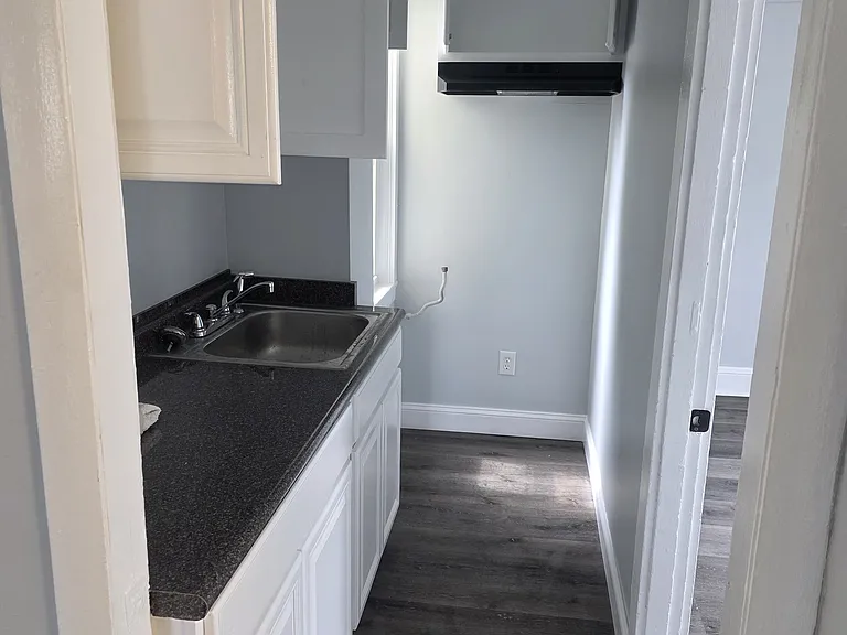 494 Rivet St #2 — Photo 16