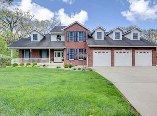 3441 45th St #A, Moline, IL 61265