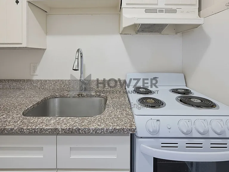 116 Clark St #1 — Photo 5
