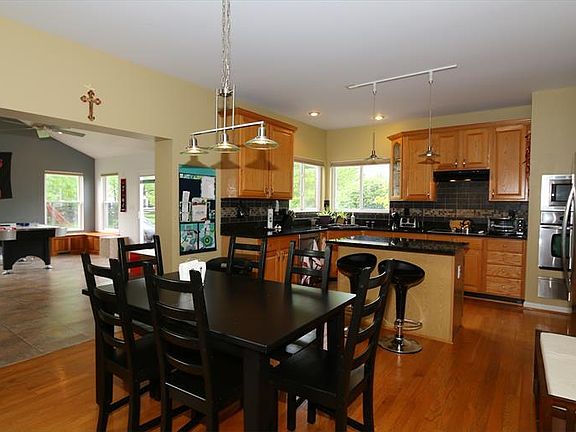 4th image of 1059 Bayswater Dr