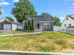 109 Taft Pl, Parlin, NJ 08859