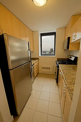 Rented by Stonehenge NYC LLC | media 4