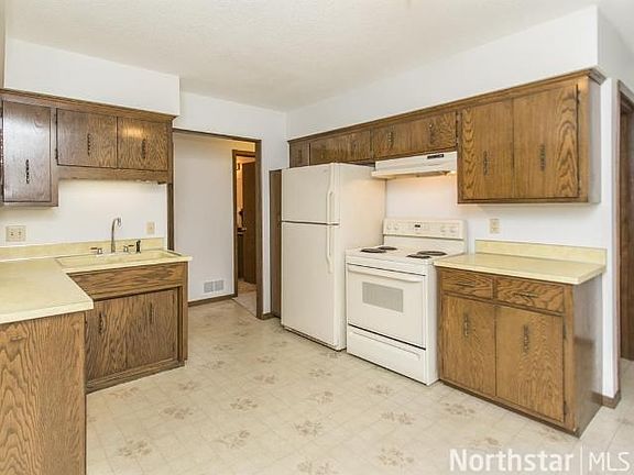 3rd image of 2741 Hadley Ave N