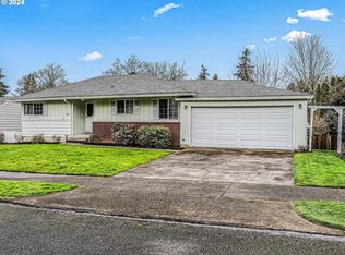 6460 SW Loop Dr, Portland, OR 97221