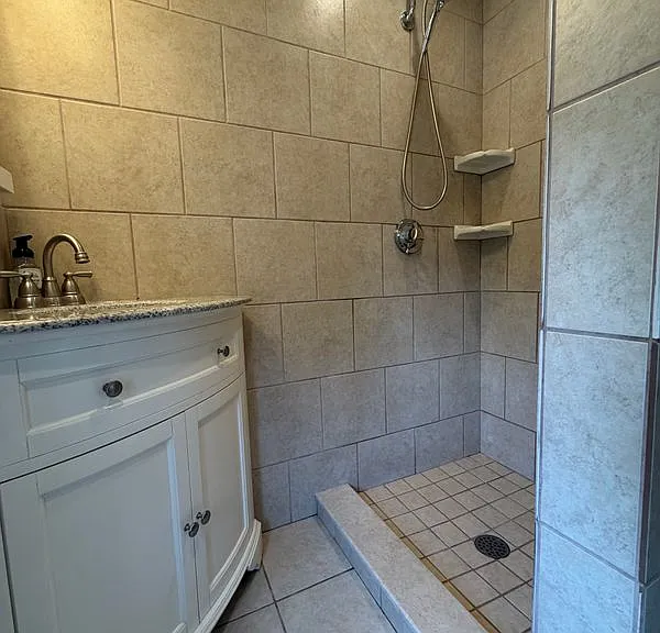 210 N Cherry St #2 — Photo 6