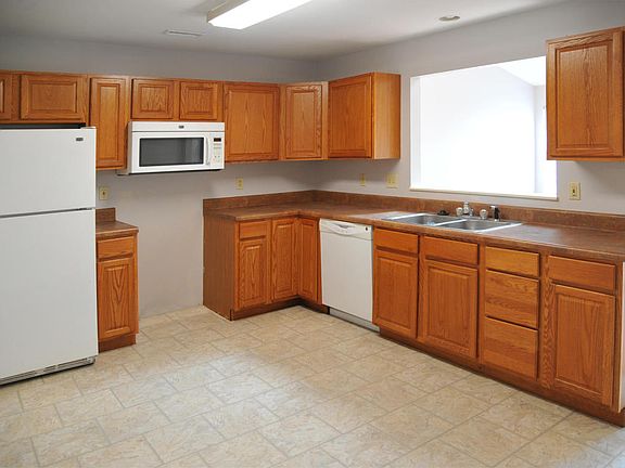 4th image of 7515 Creek Song Ct