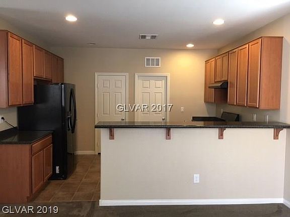 4th image of 7068 Town Forest Ave #0