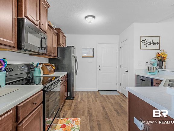 4th image of 24309 Raynagua Blvd