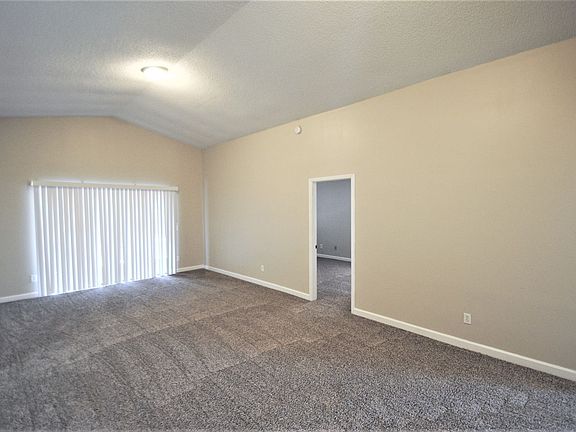 3rd image of 213 Sandalwood Dr