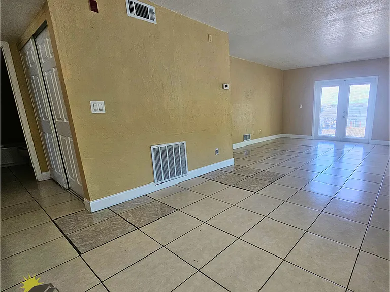 900 S Peninsula Dr #112 — Photo 4