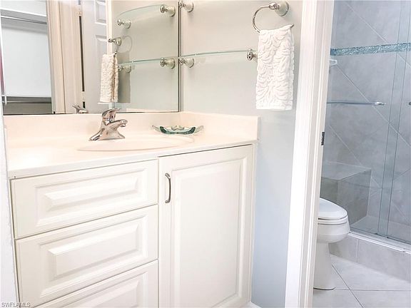 5th image of 5746 Woodmere Lake Cir #G204