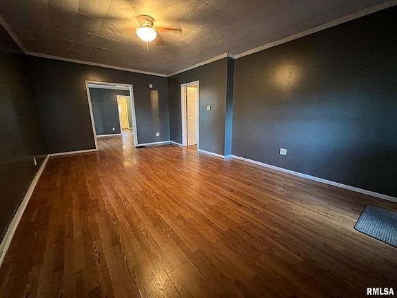 3rd image of 1001 N 4th St