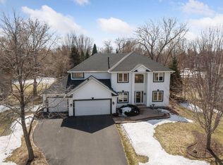 3981 Country Oaks Dr, Excelsior, MN 55331