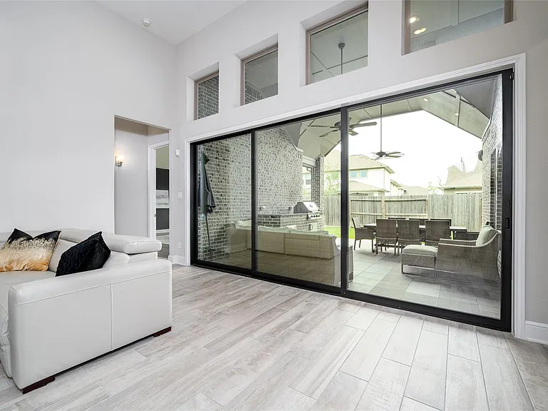 2511 Marble Hill Dr — Photo 10