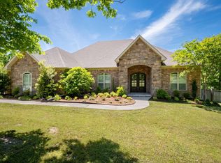 1055 Boulder Dr, Little Rock, AR 72210