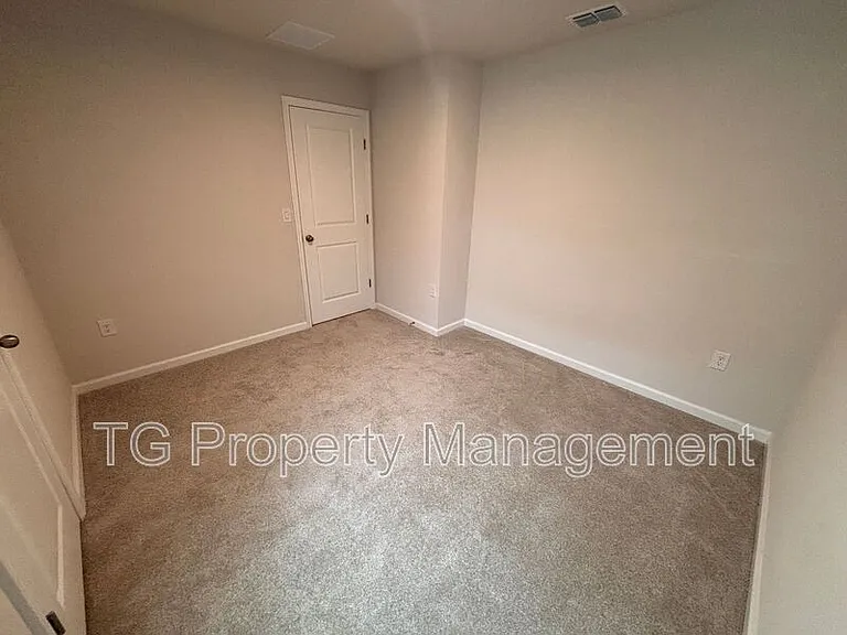 2512 Sadler Trace Way — Photo 23