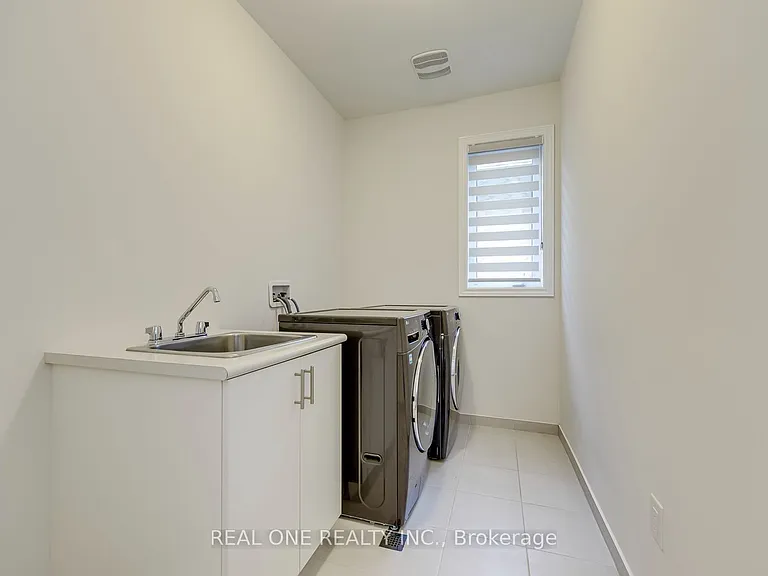 140 Zachary Cres — Photo 42