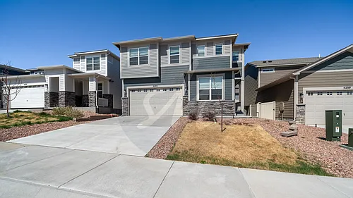 5233 Roundhouse Dr Photo 1