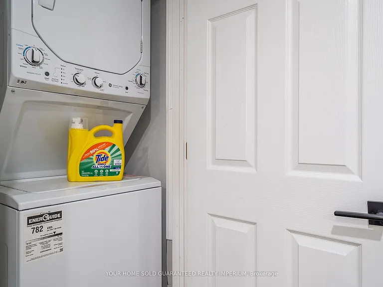 23 Augusta Ave #2 — Photo 16