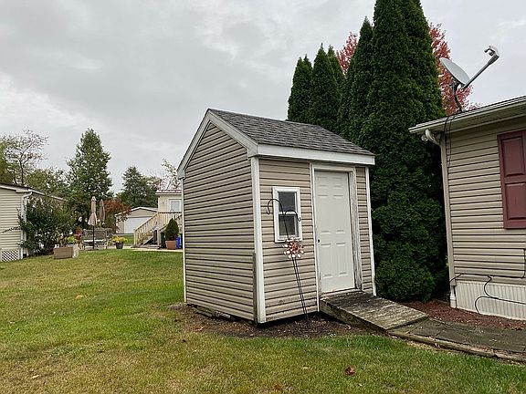 5th image of 4172 Bunker Hill Ln W