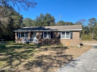 22 Pine Grove Rd, Beaufort, SC 29906