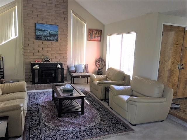 1st image of 525 Ondina Dr