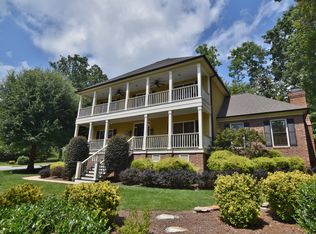 4623 Jamesford Dr, Jamestown, NC 27282