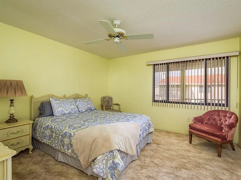 9910 Eagles Point Cir #3 — Photo 19
