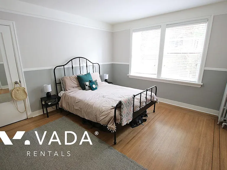 1235 Burnaby St #1 — Photo 9