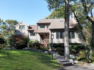 139 Old Redding Rd, Redding, CT 06896