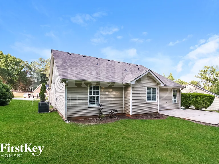 655 Pebble Blvd — Photo 18