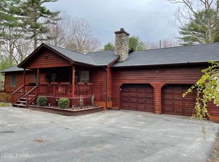 151 Fox Rd, Dingmans Ferry, PA 18328