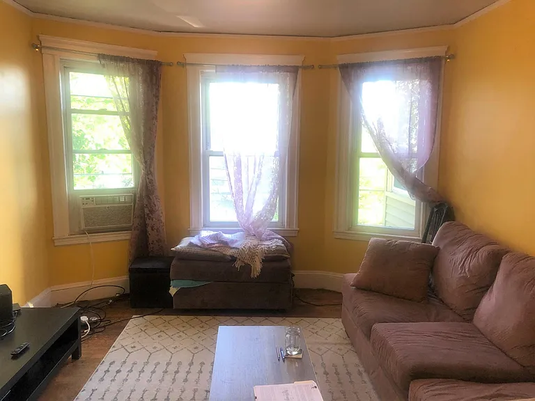 223 Summer St #1R — Photo 6