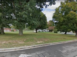 135 Robin Cir, Bristol, VA 24202