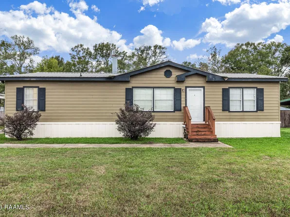 1046 Florence Dr, Breaux Bridge, LA 70517
