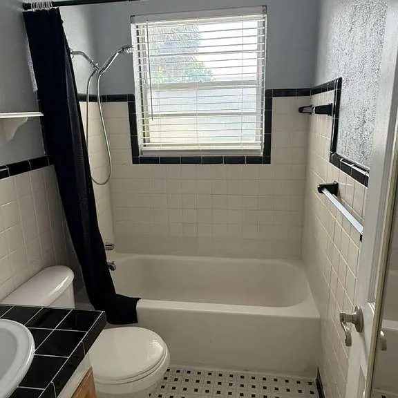 140 Frazar Rd — Photo 4