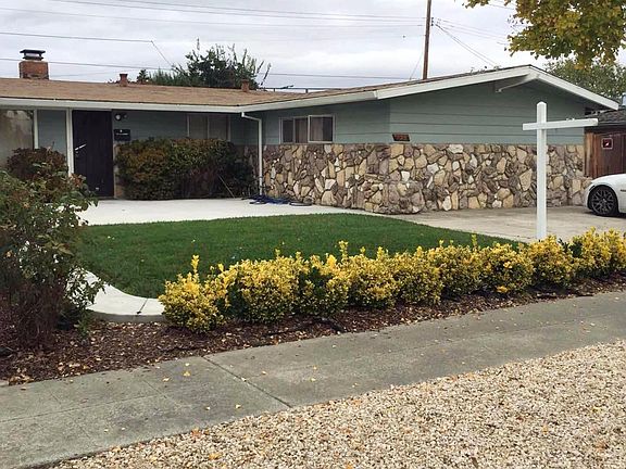 2nd image of 735 Lakebird Dr